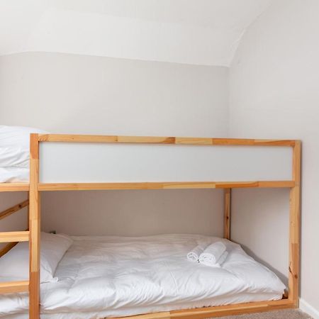 Charles Alexander Short Stay - Moorway House Poulton-le-Fylde Buitenkant foto