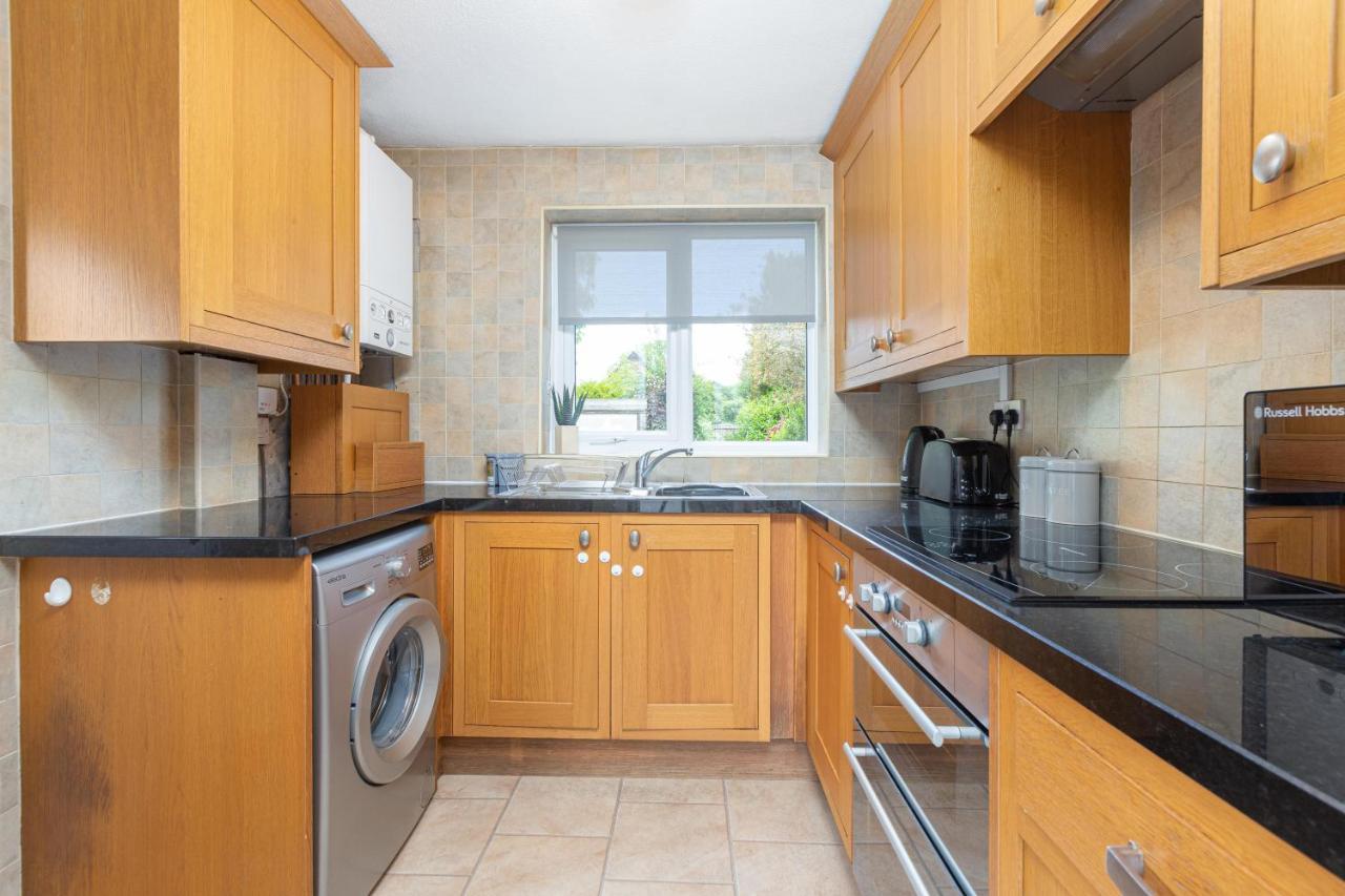 Charles Alexander Short Stay - Moorway House Poulton-le-Fylde Buitenkant foto
