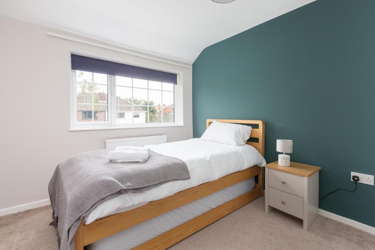 Charles Alexander Short Stay - Moorway House Poulton-le-Fylde Buitenkant foto